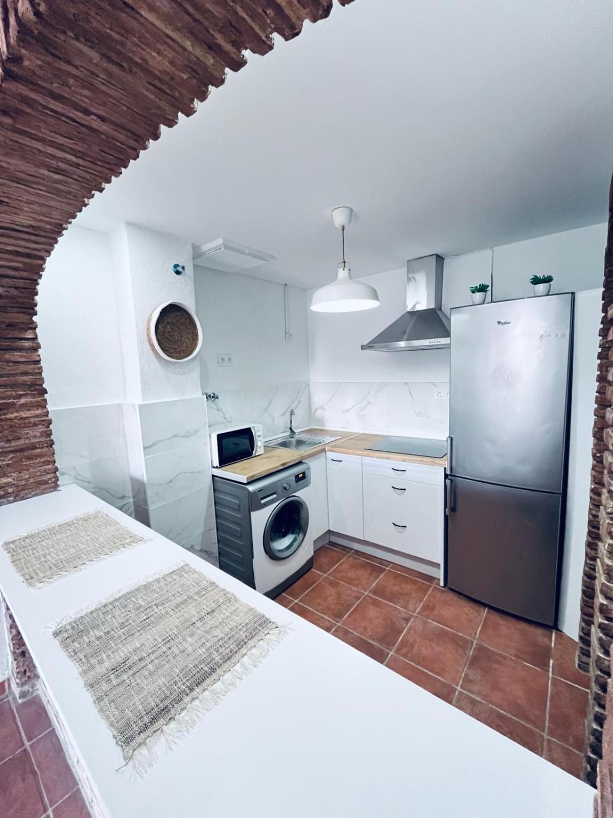 Апартаменты Apartamento Pueblo Evita Бенальмадена Экстерьер фото